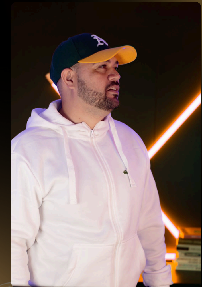 Alex Vilela Portrait